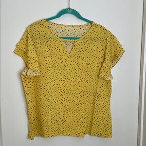 Chic Yellow Polka Dot Blouse